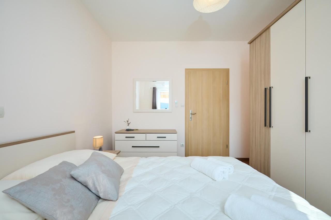 Apartment Marijana Mlini Exteriör bild